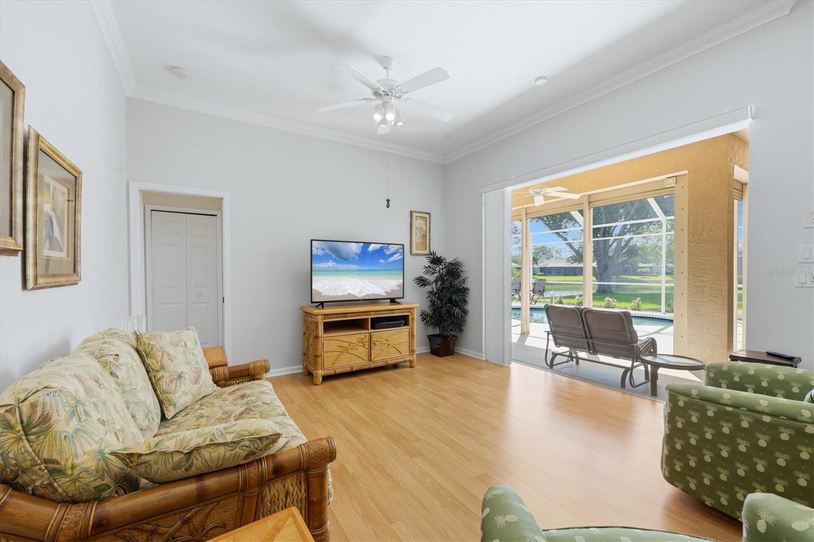 RIVERWOOD - Residential