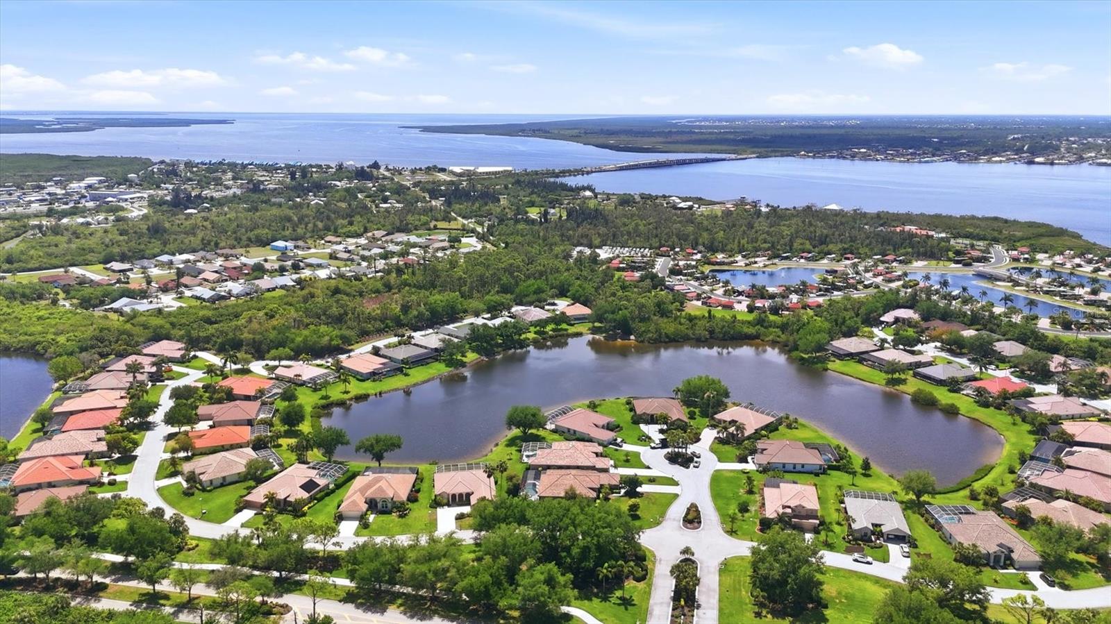 RIVERWOOD - Residential