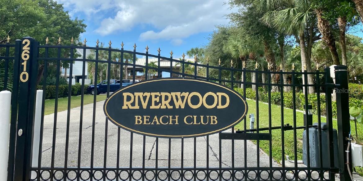 RIVERWOOD - Residential