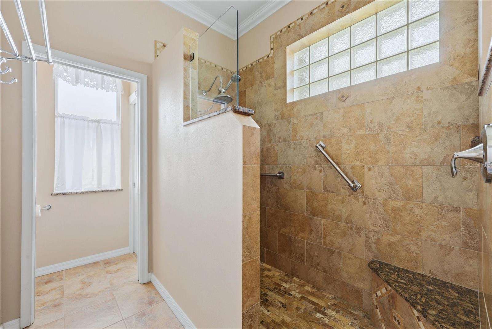 RIVERWOOD - Residential