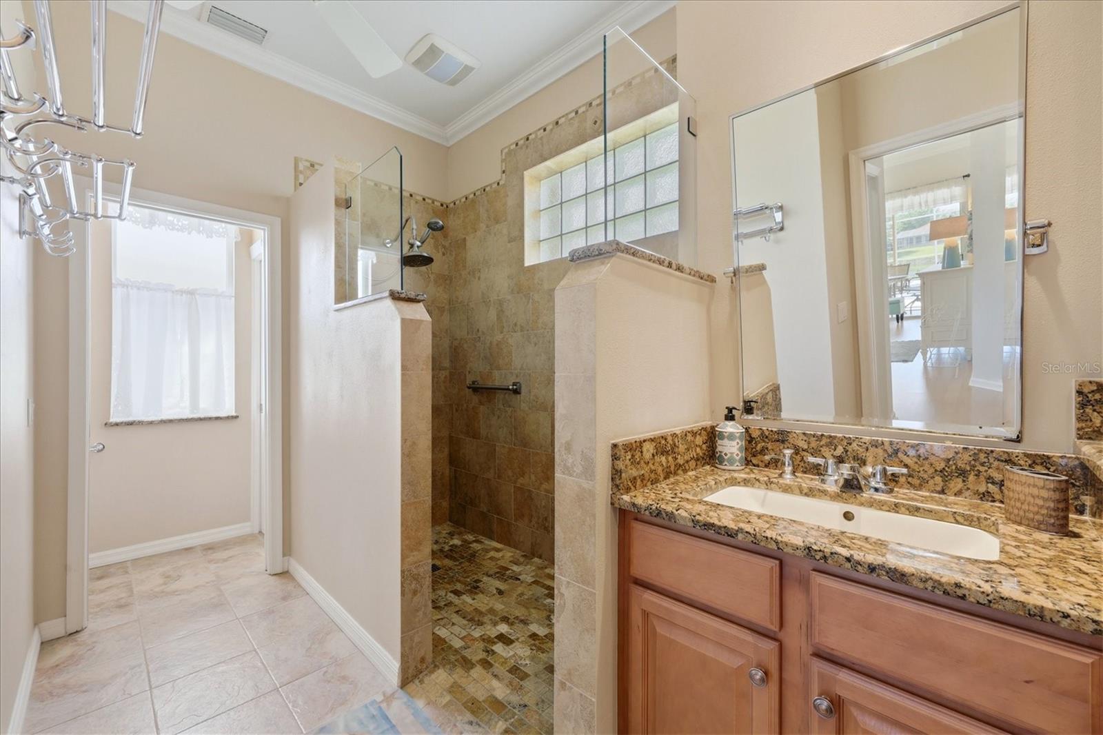 RIVERWOOD - Residential