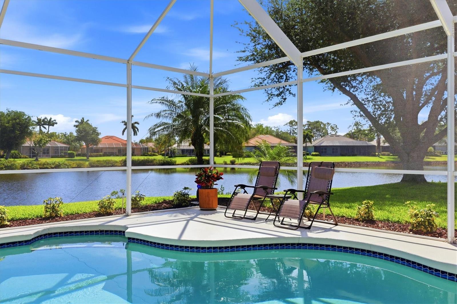 RIVERWOOD - Residential