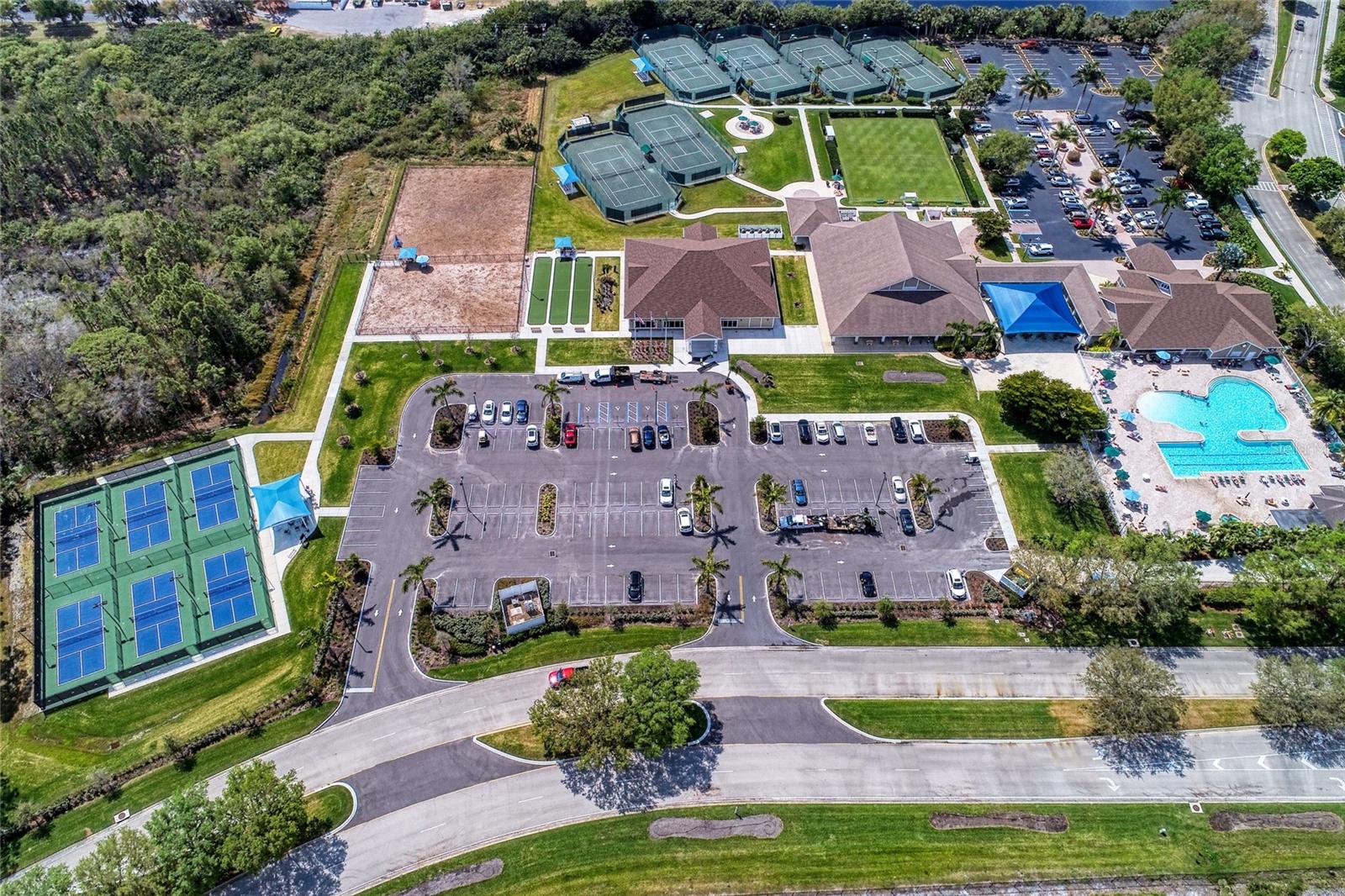 RIVERWOOD - Residential