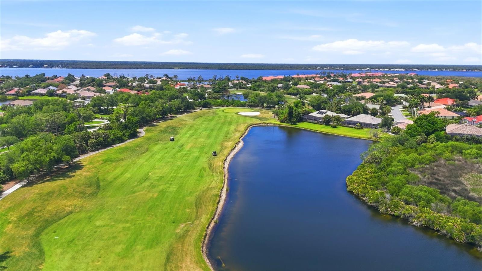 RIVERWOOD - Residential