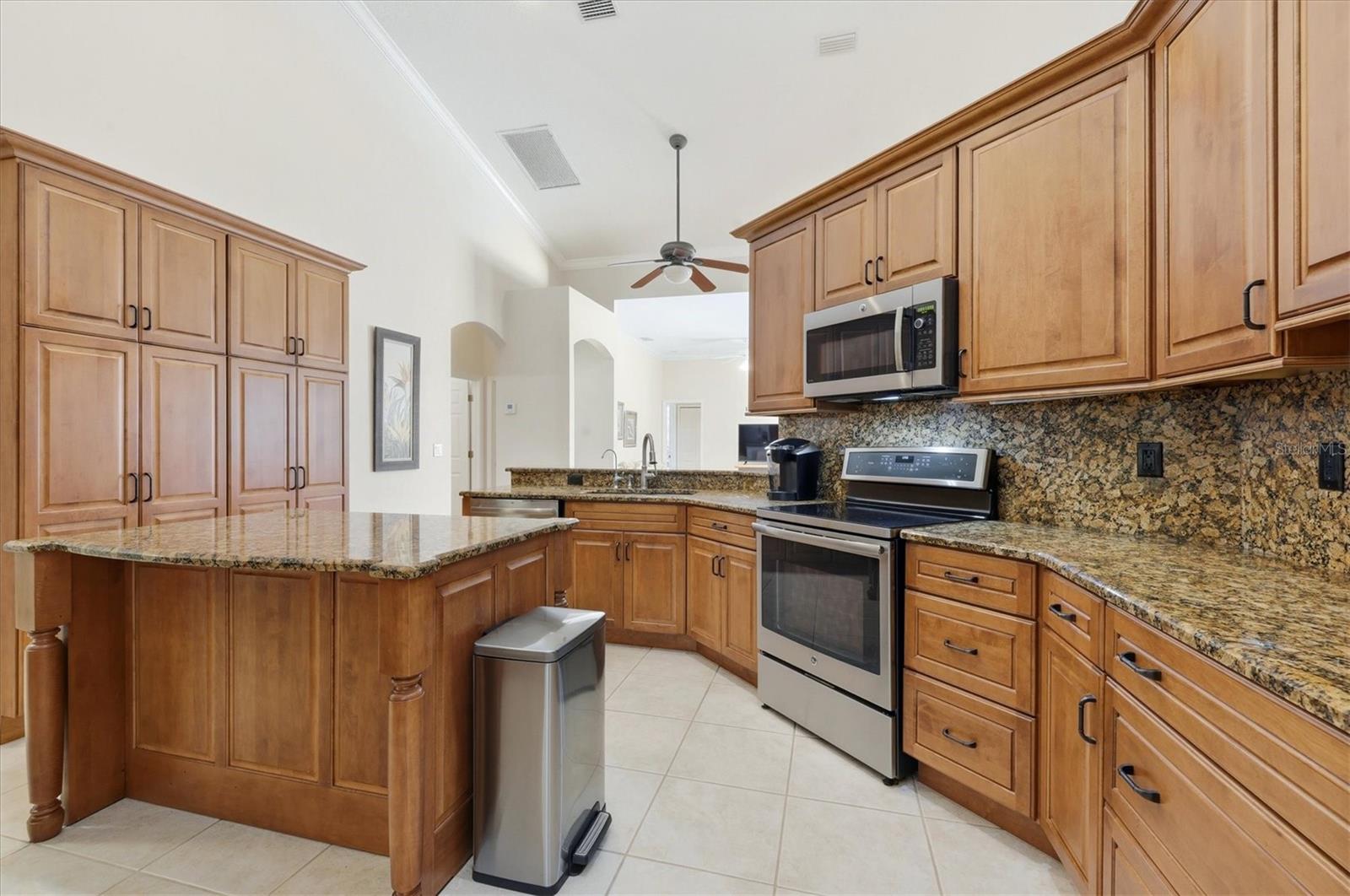 RIVERWOOD - Residential