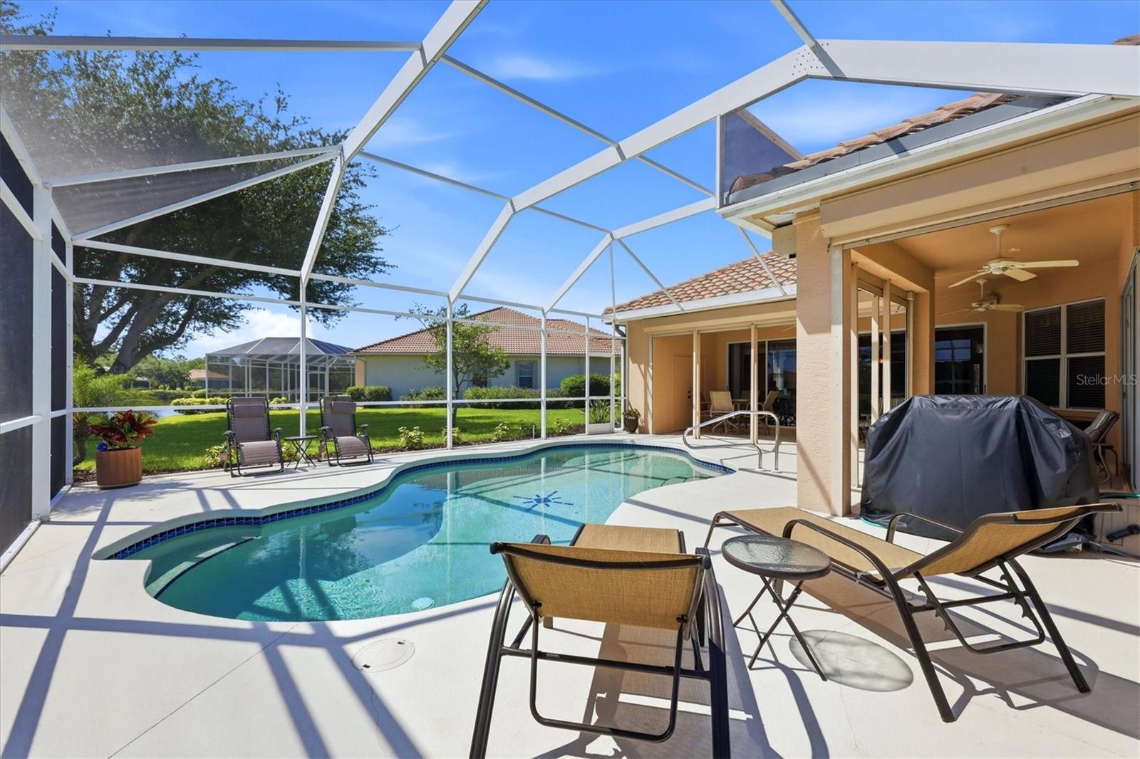 RIVERWOOD - Residential