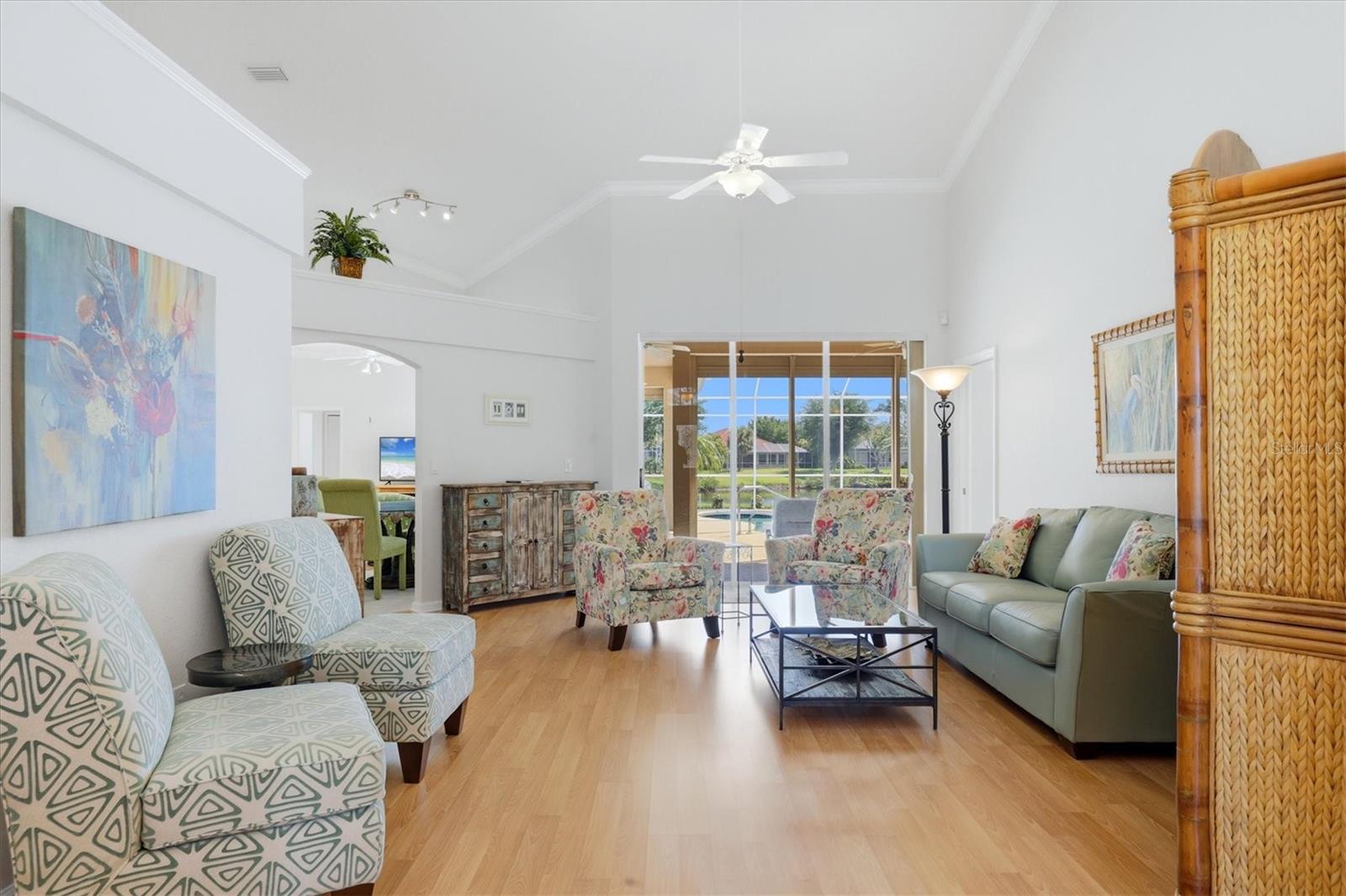 RIVERWOOD - Residential