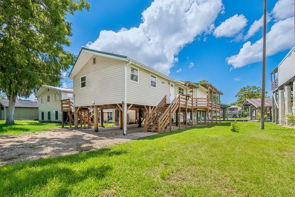 Photo of 396 NE 241st Street, Suwannee, FL 32692 (MLS # GC543262)