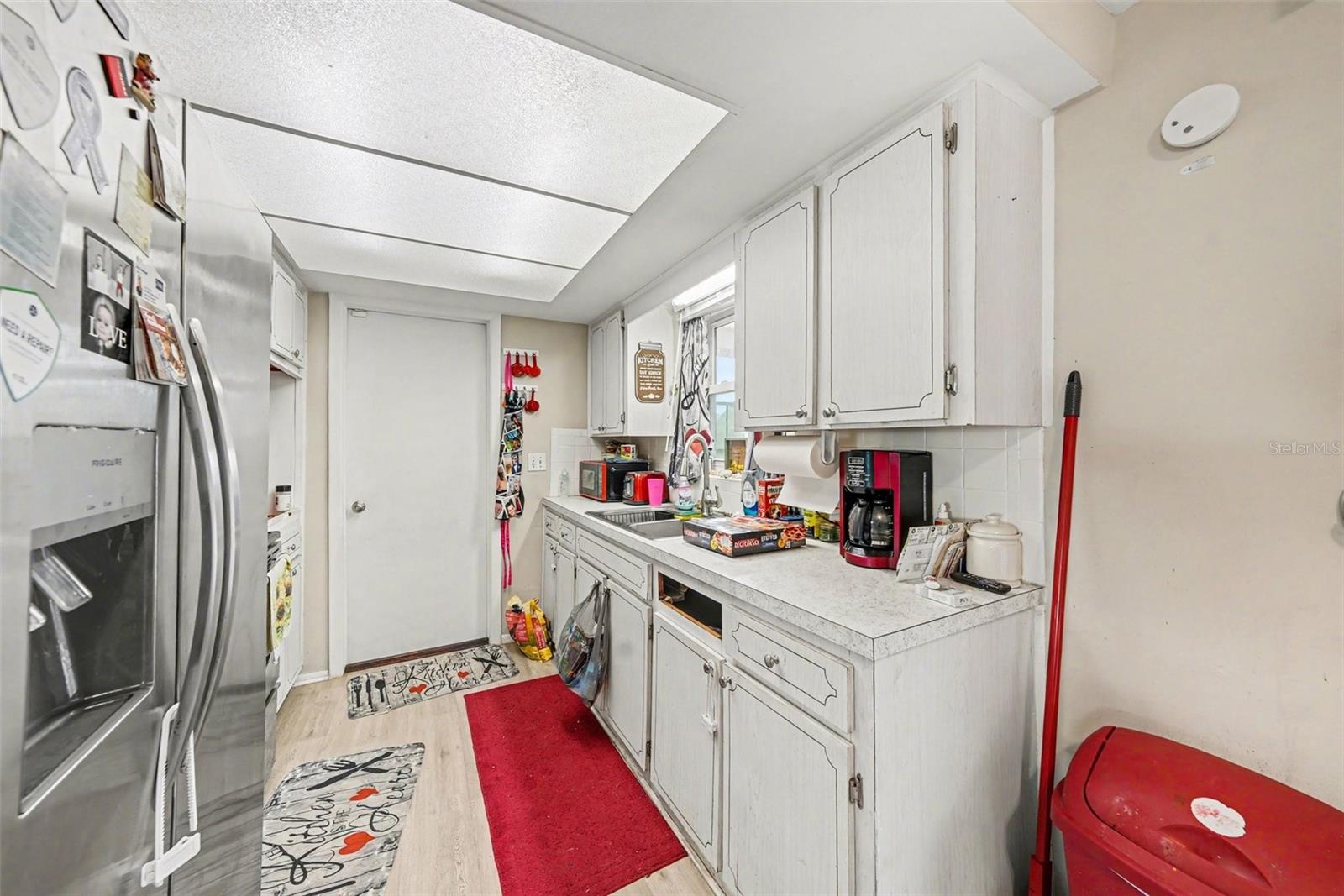 COLONIAL HILLS - Residential