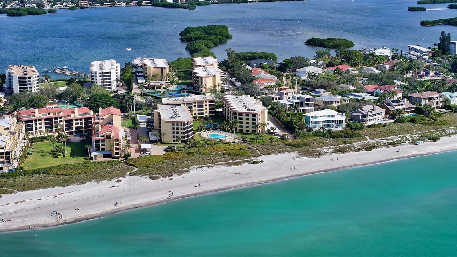 ISLAND REEF I - Residential