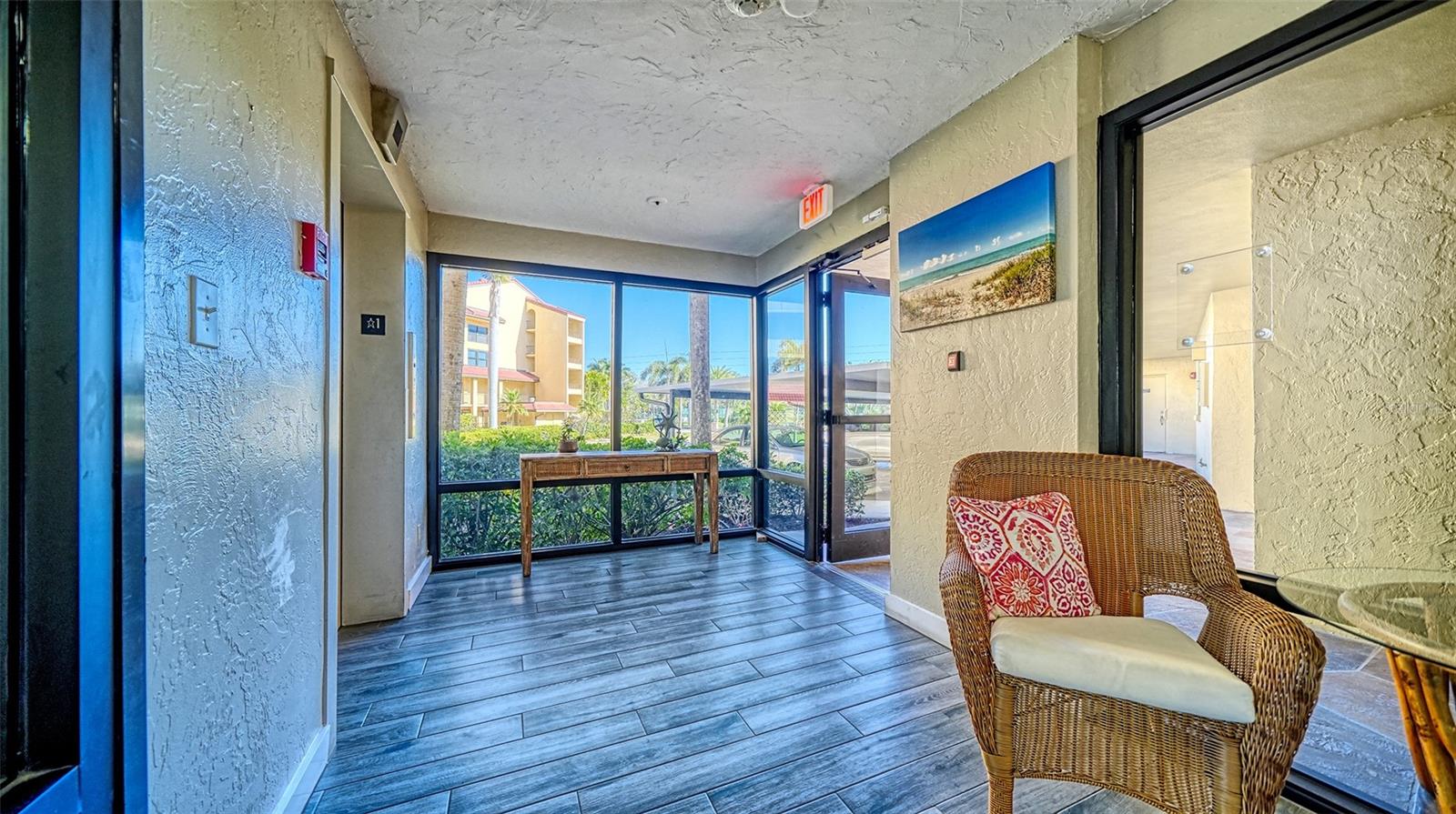 ISLAND REEF I - Residential