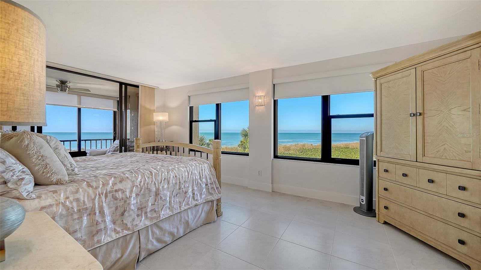 ISLAND REEF I - Residential