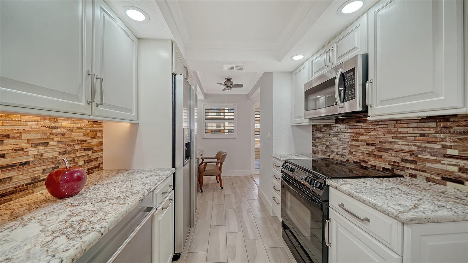 ISLAND REEF I - Residential