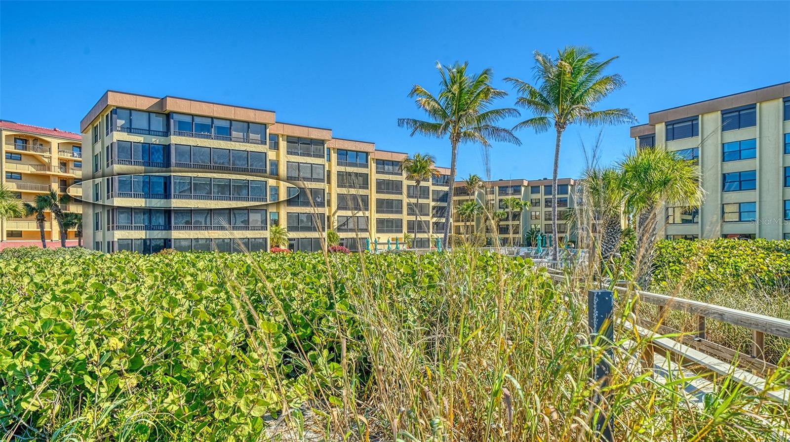 ISLAND REEF I - Residential