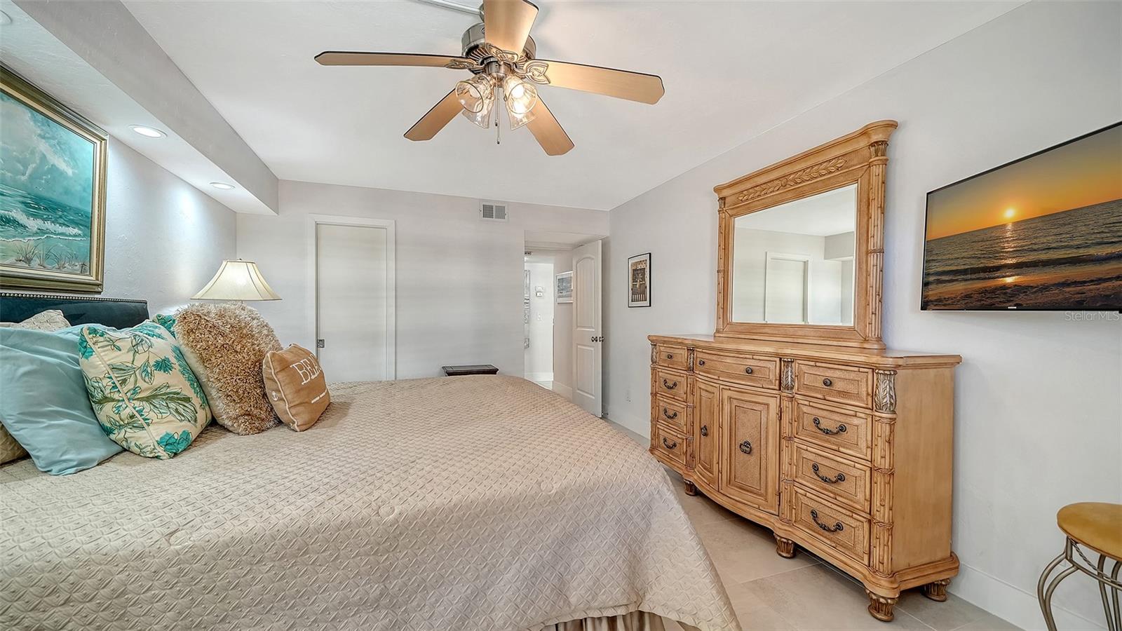 ISLAND REEF I - Residential