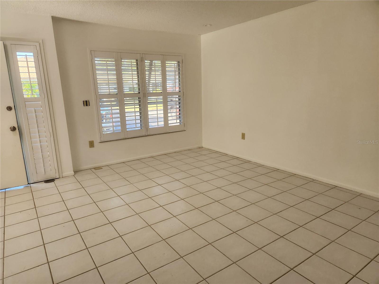 JEFFERSON PINES - Residential Lease