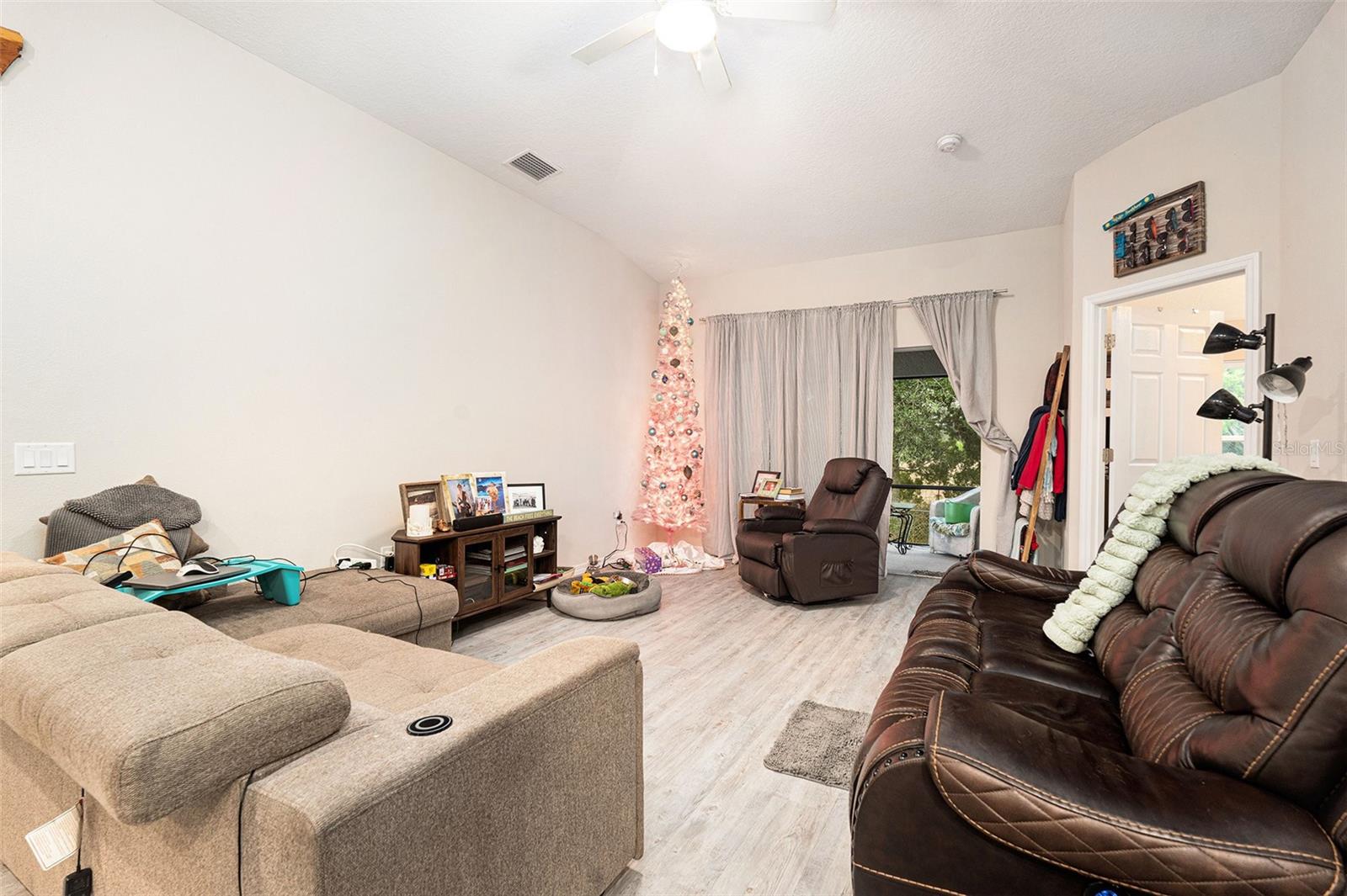 TARAWOOD PH 01 - Residential