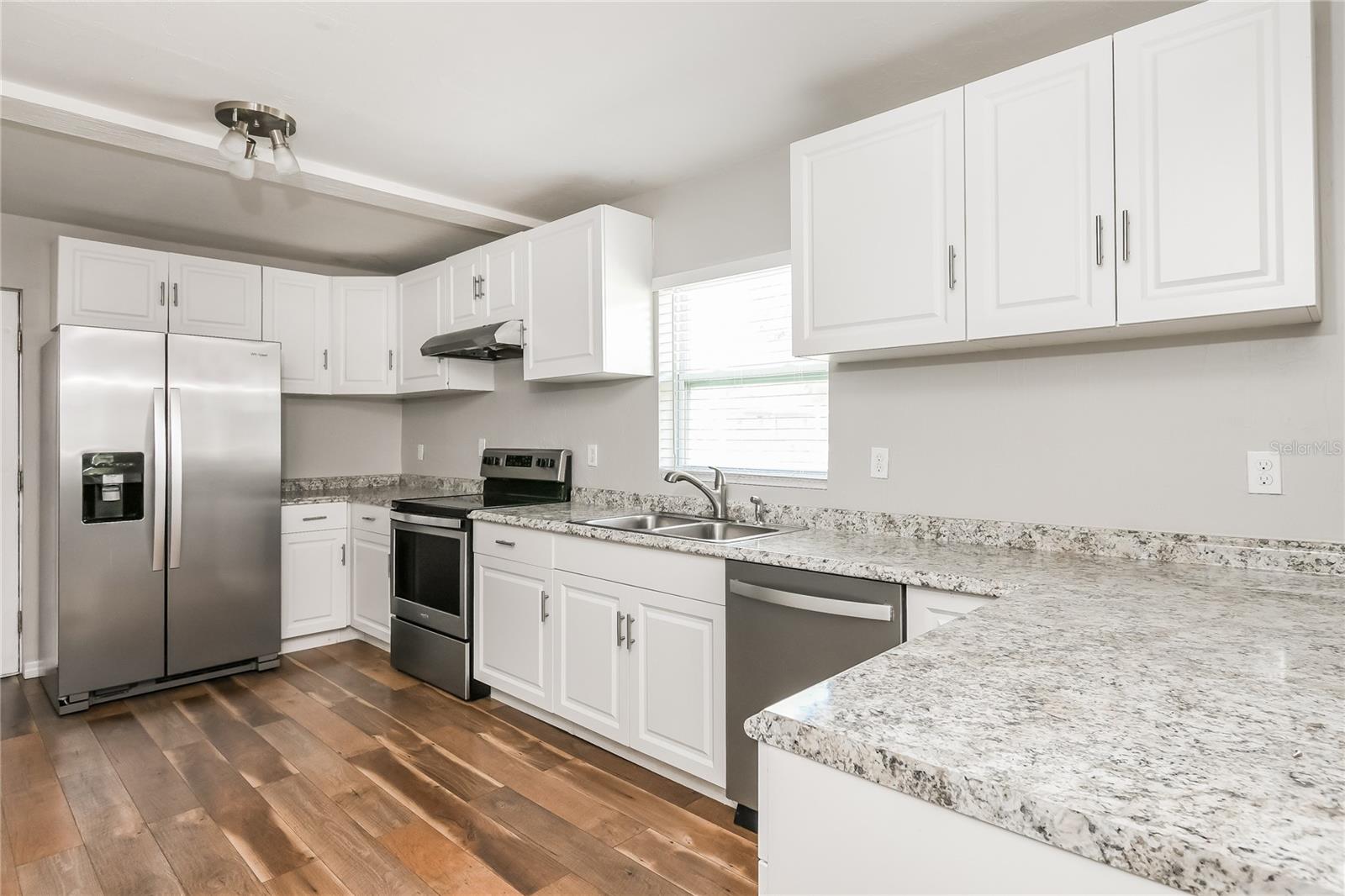 MOUNT DORA - Residential Lease