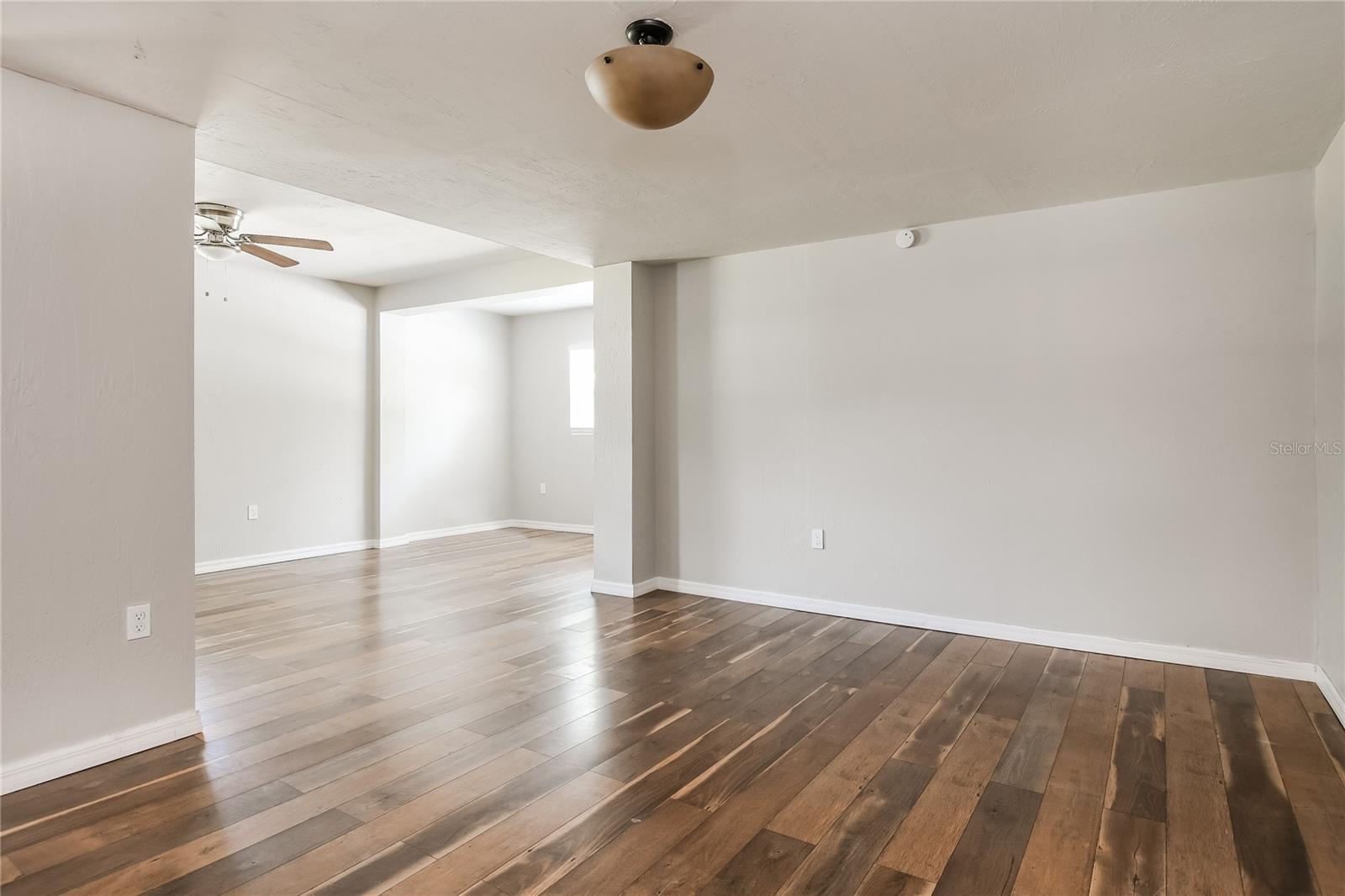 MOUNT DORA - Residential Lease
