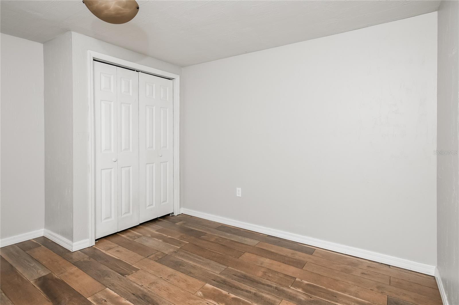 MOUNT DORA - Residential Lease