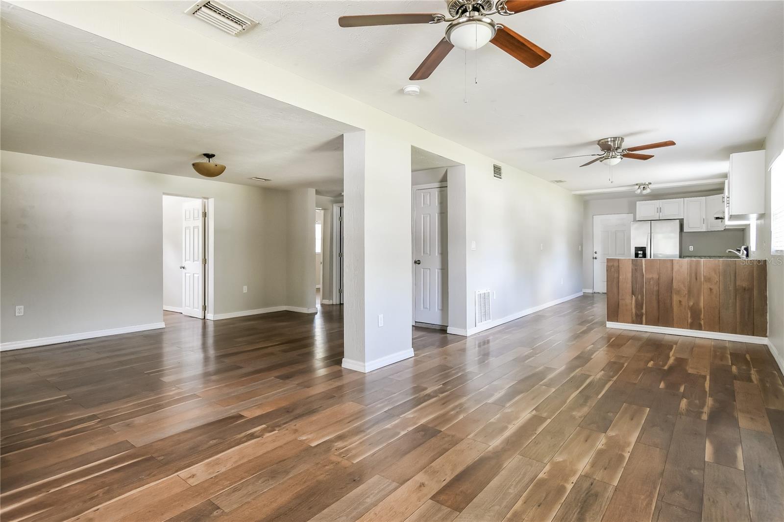 MOUNT DORA - Residential Lease