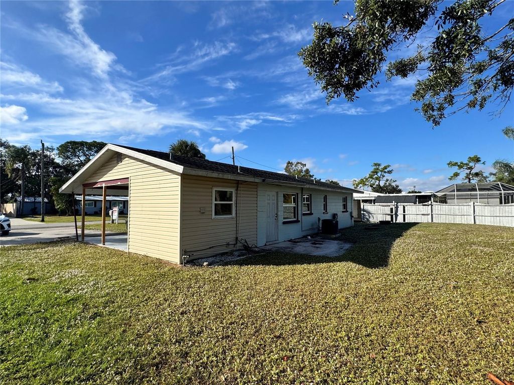 Photo of 1405 Ingram Avenue, Sarasota, FL 34232 (MLS # A4674354)