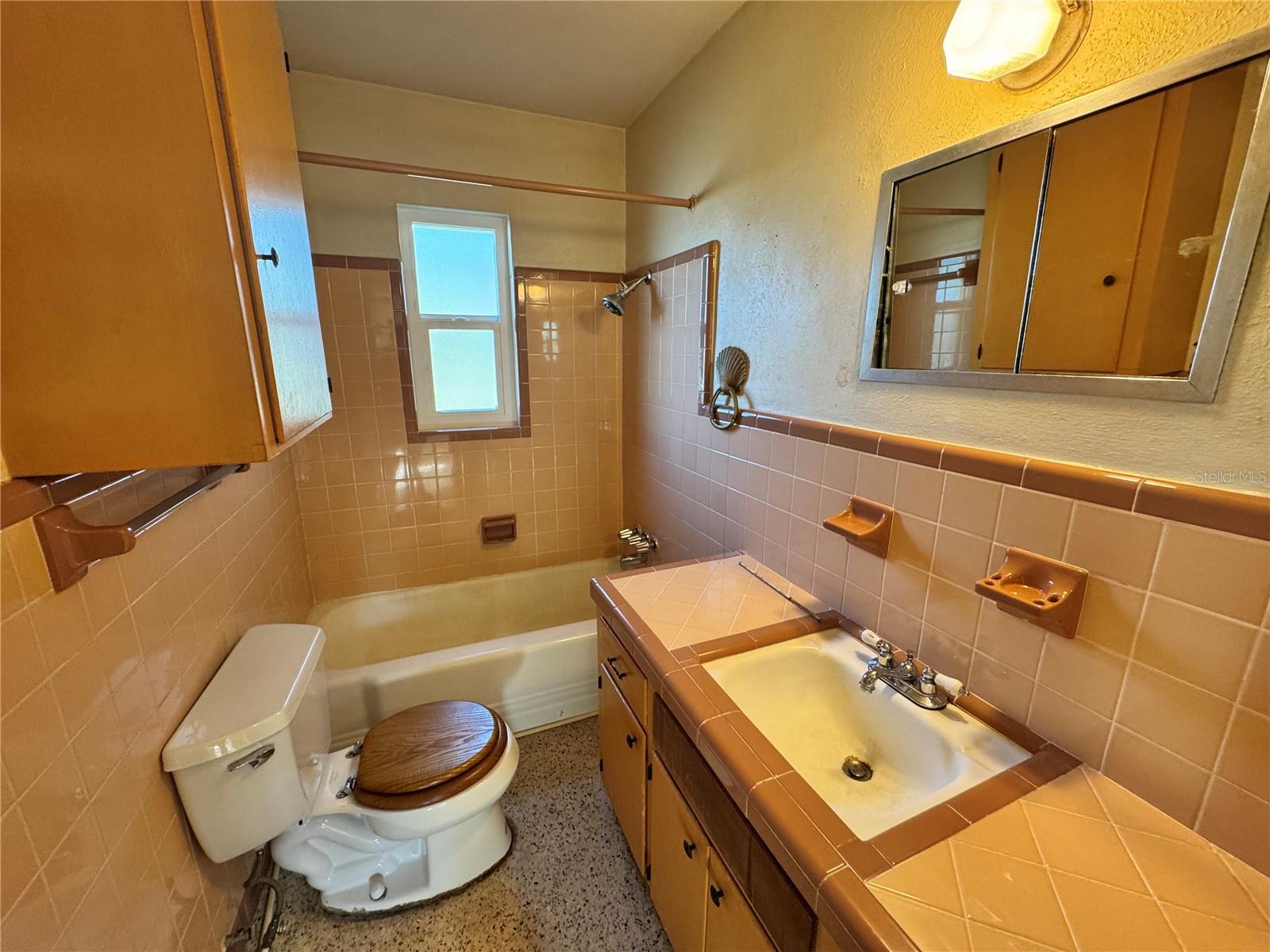 BAHIA VISTA HEIGHTS - Residential