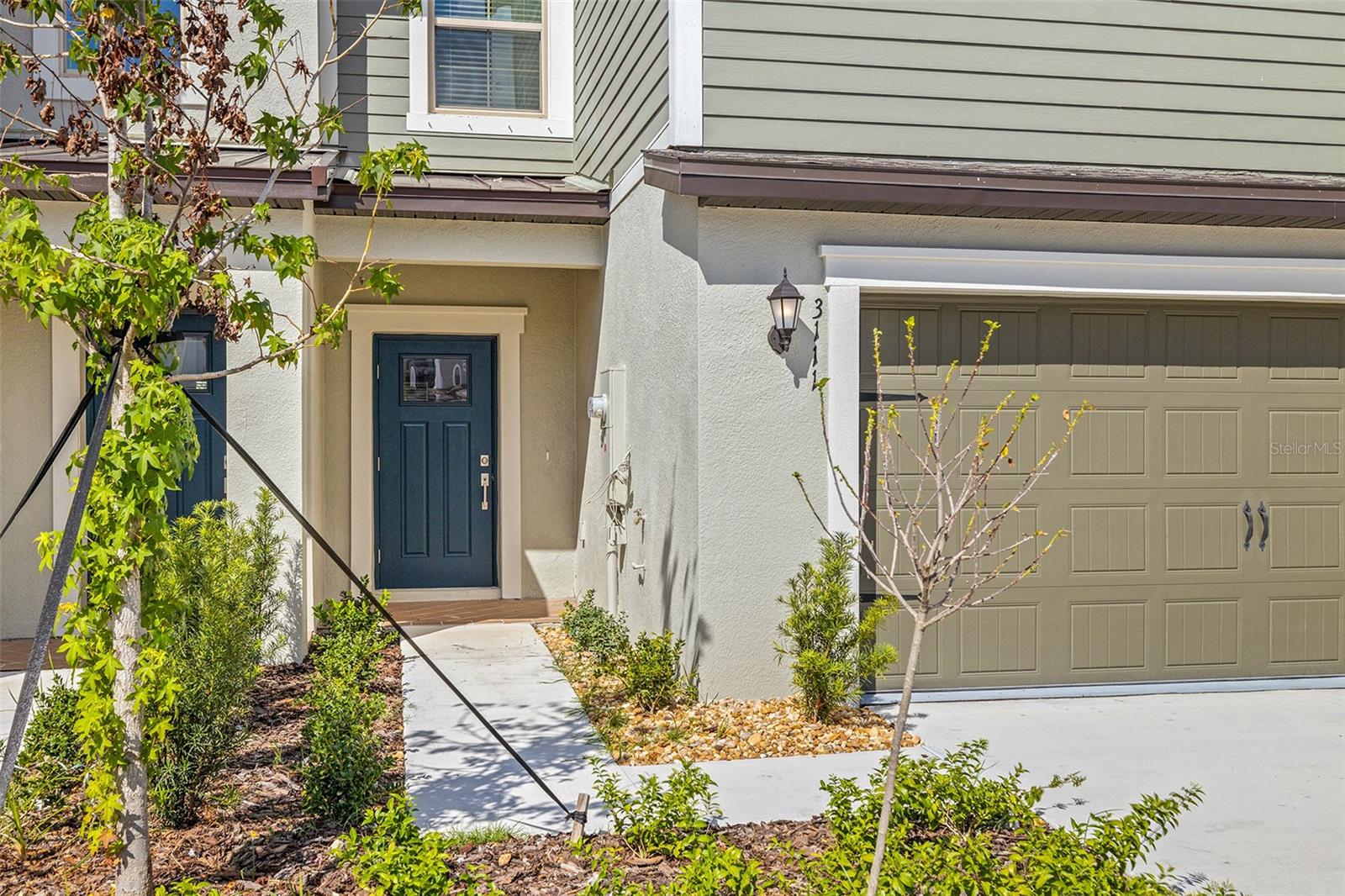 BRYANT SQUARE - Residential Lease