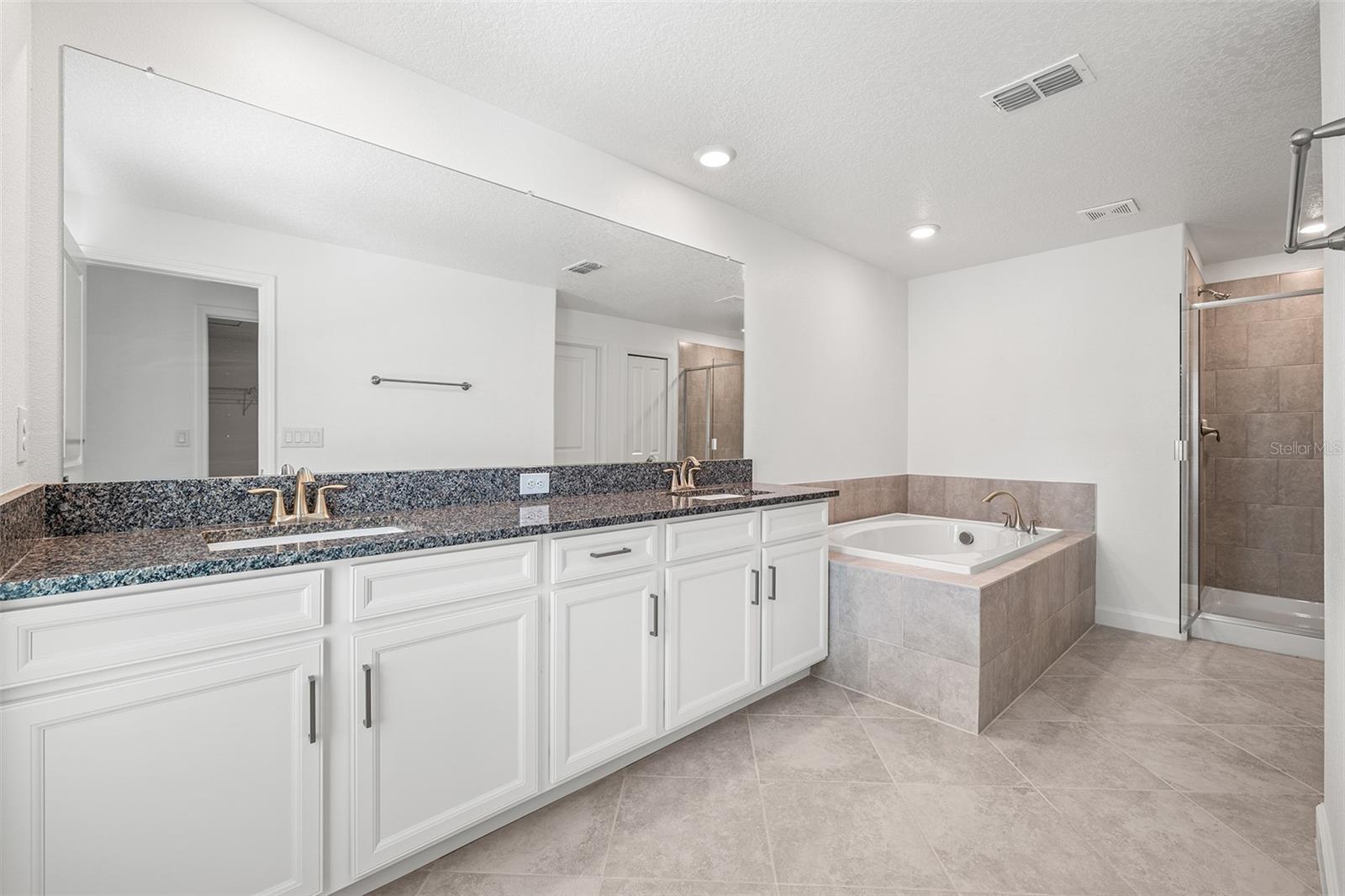 BRYANT SQUARE - Residential Lease