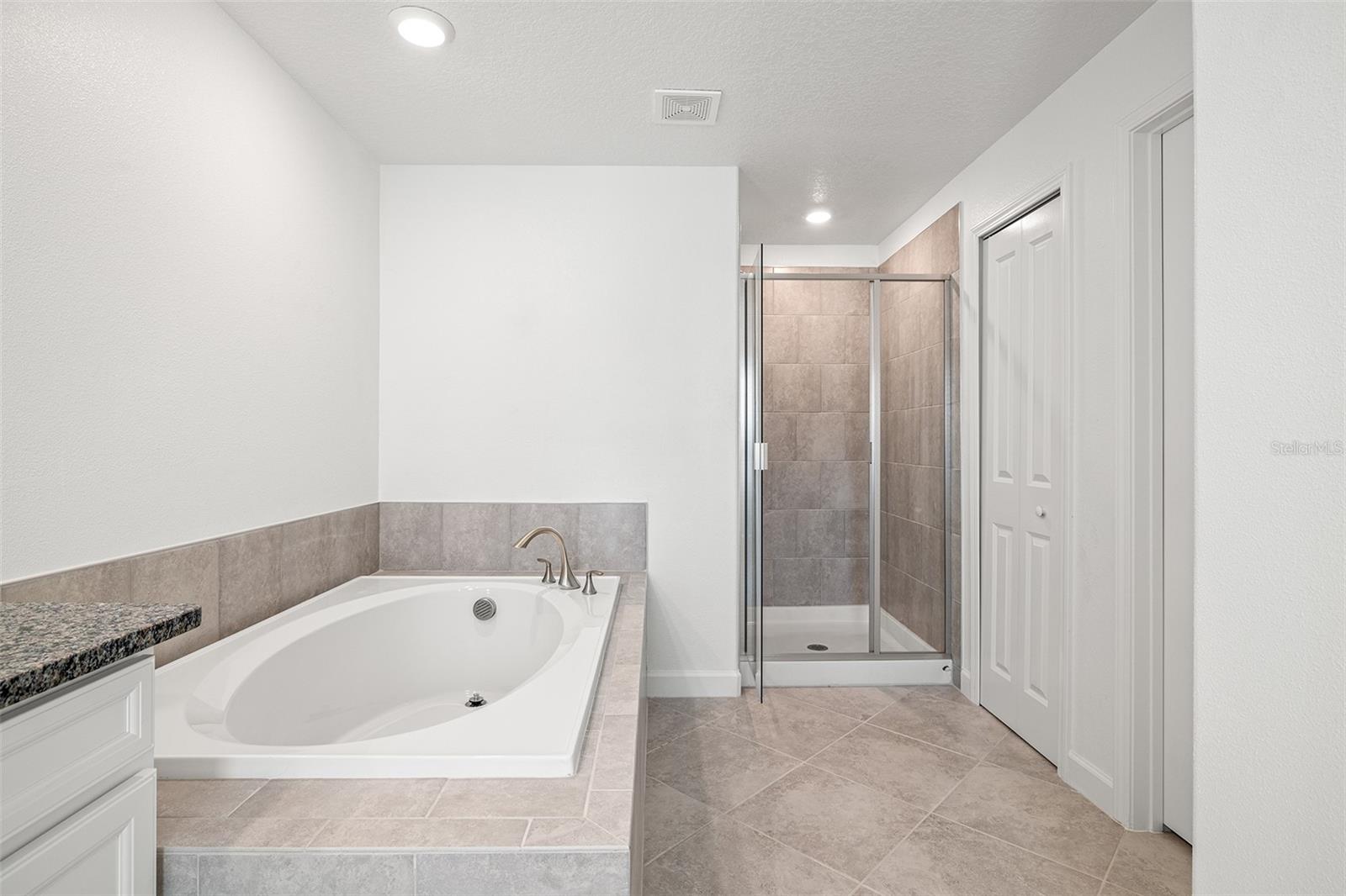 BRYANT SQUARE - Residential Lease