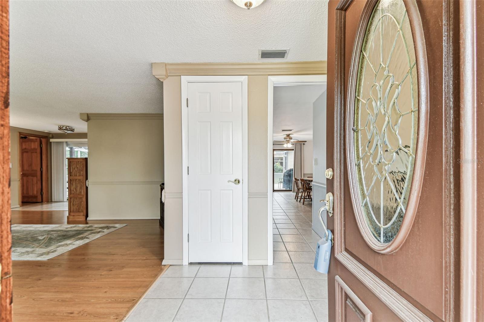 12101 MEADOWBROOK LANE