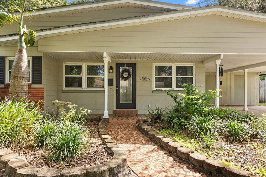 Photo of 4605 Stilwell Drive, Orlando, FL 32812 (MLS # O6446432)
