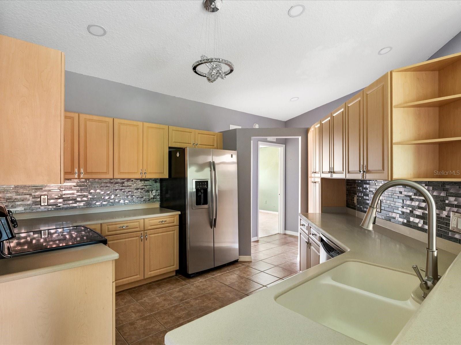 5336 EDGEWATER WAY 11