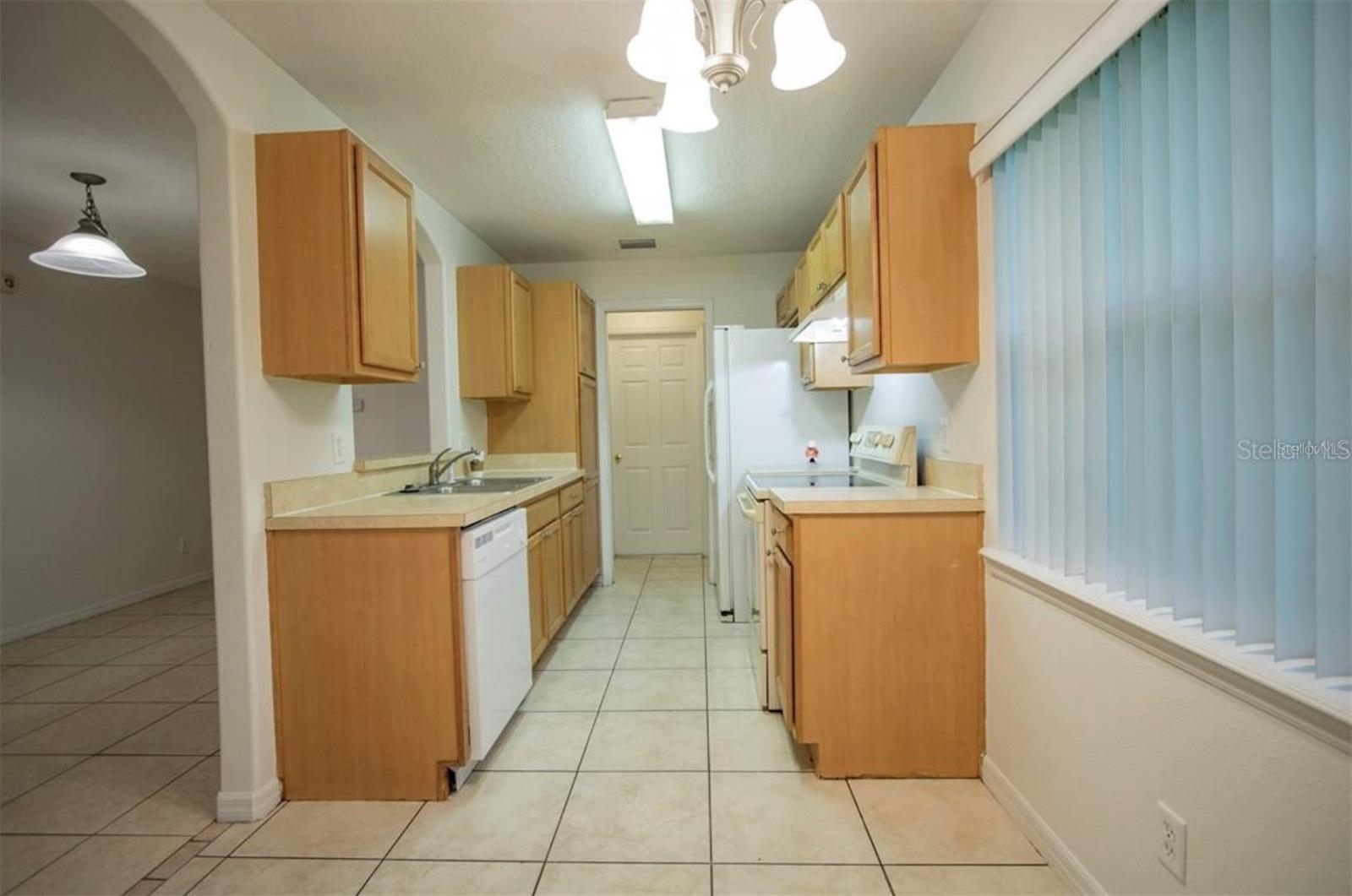 SEEGAR SUB - Residential Lease
