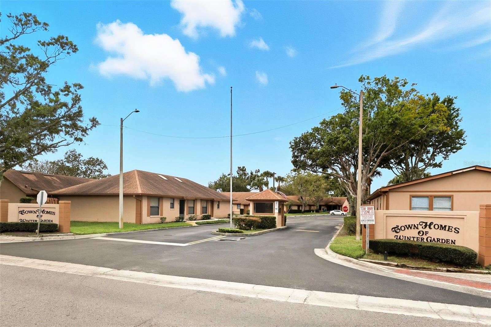 TOWNHOMES WINTER GARDEN - Residential Lease