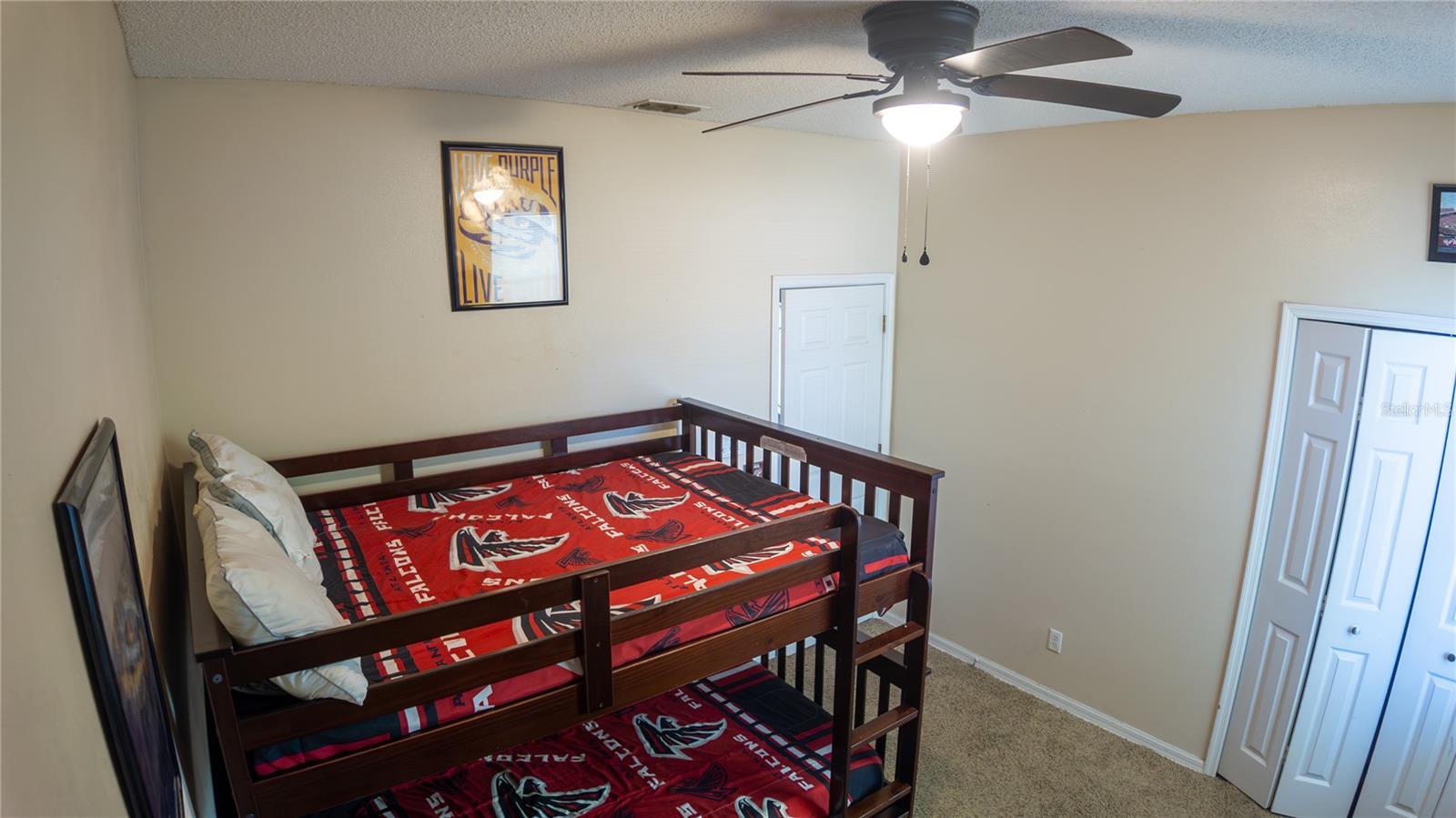 WATERSIDE - Residential