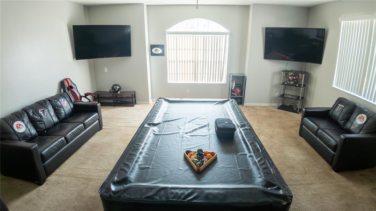 WATERSIDE - Residential