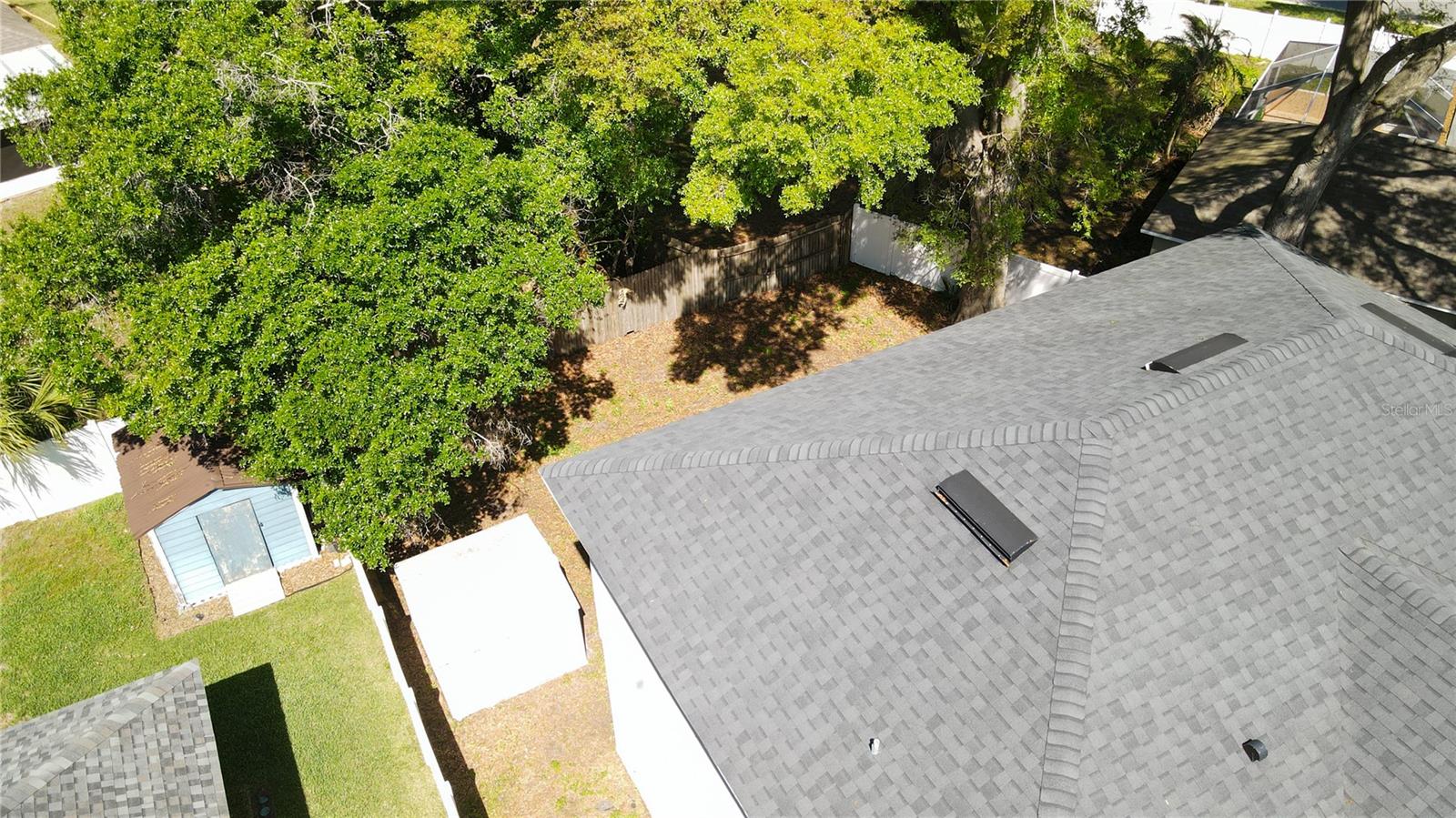 WATERSIDE - Residential