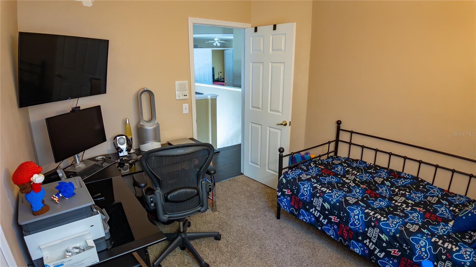 WATERSIDE - Residential