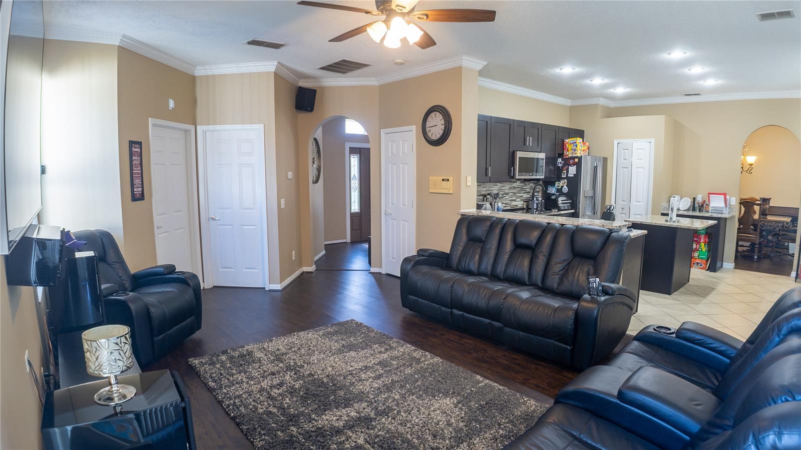 WATERSIDE - Residential