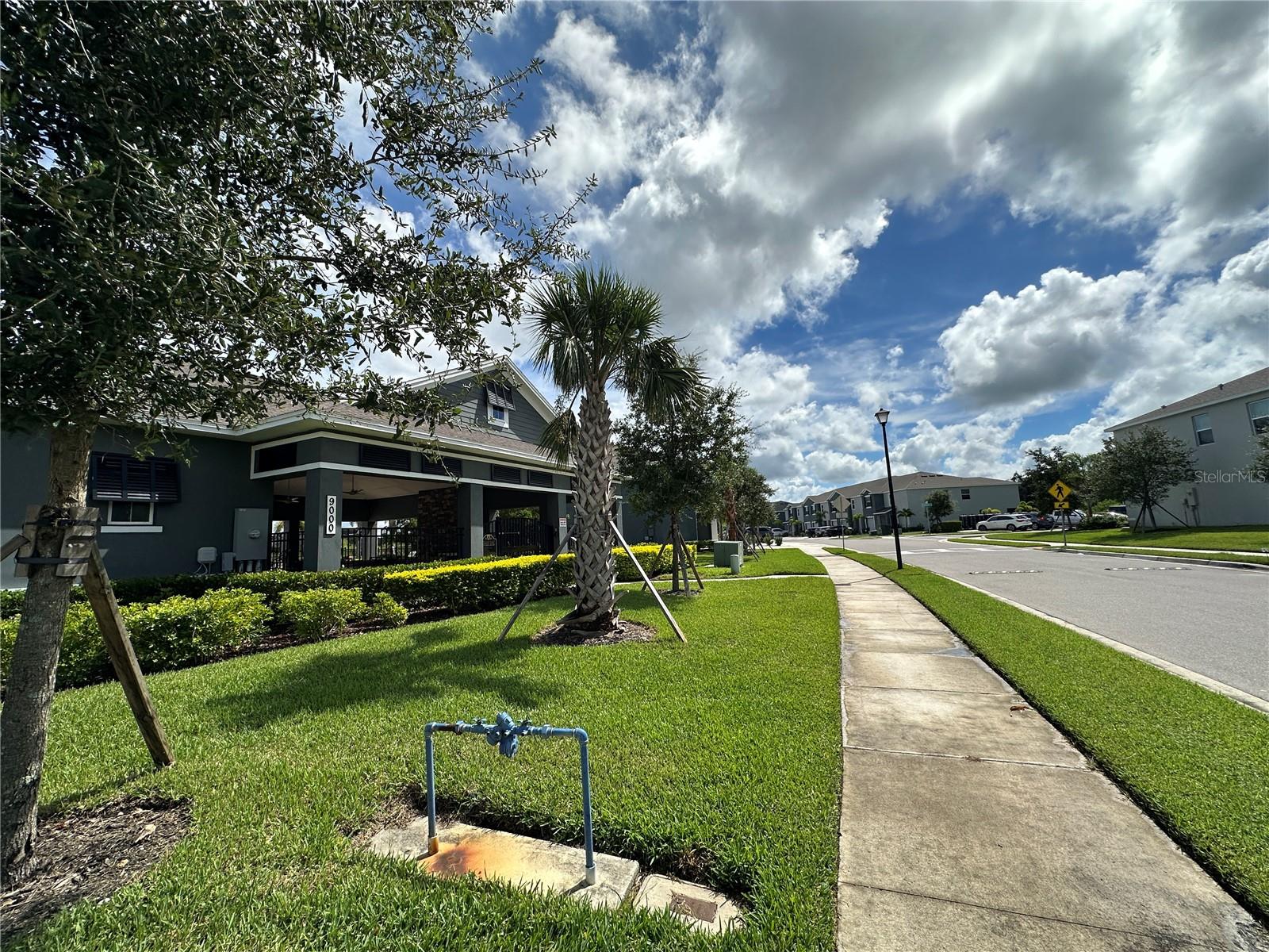 PROMENADE EAST - Residential Lease