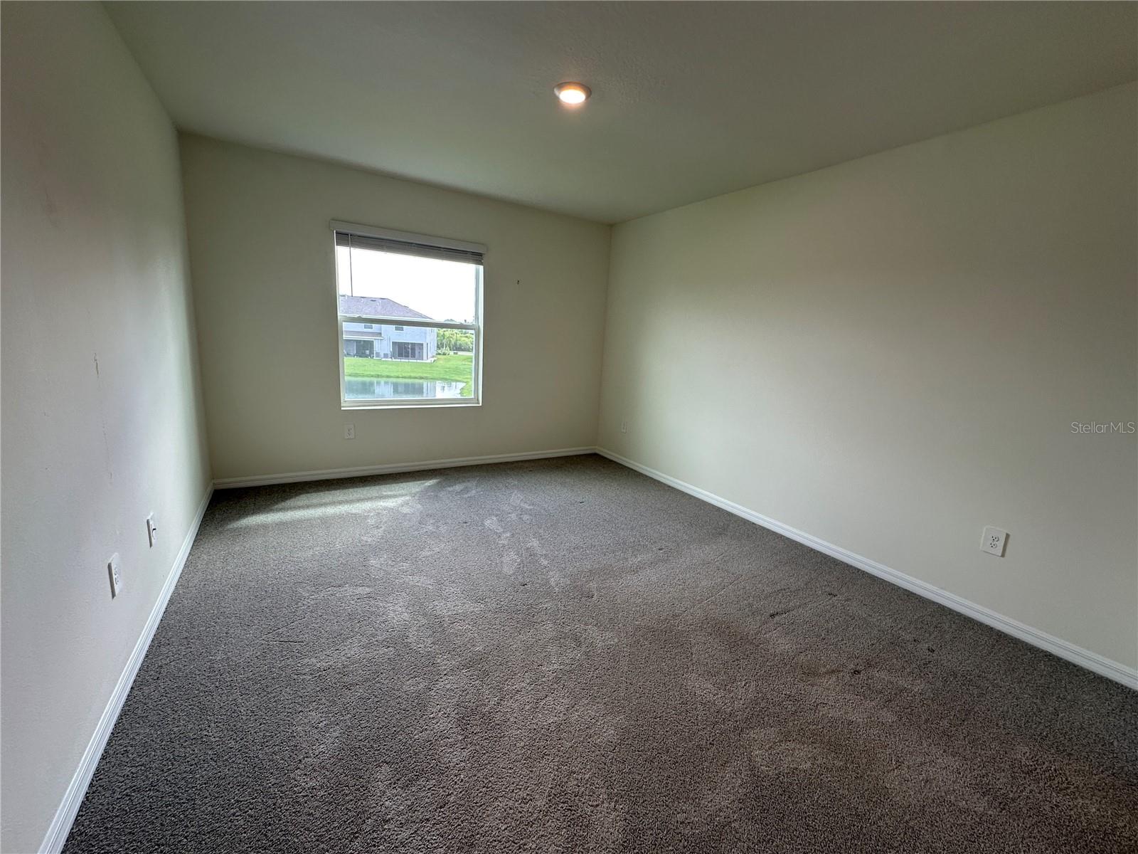 PROMENADE EAST - Residential Lease