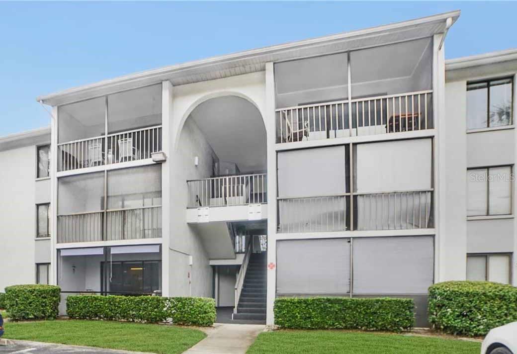 PINE RIDGE CLUB II - Residential Lease