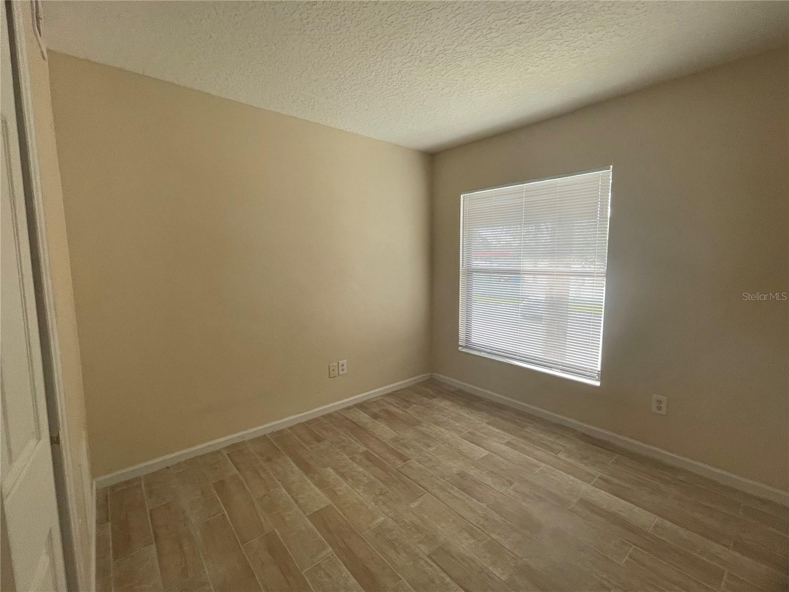 PINE RIDGE CLUB II - Residential Lease