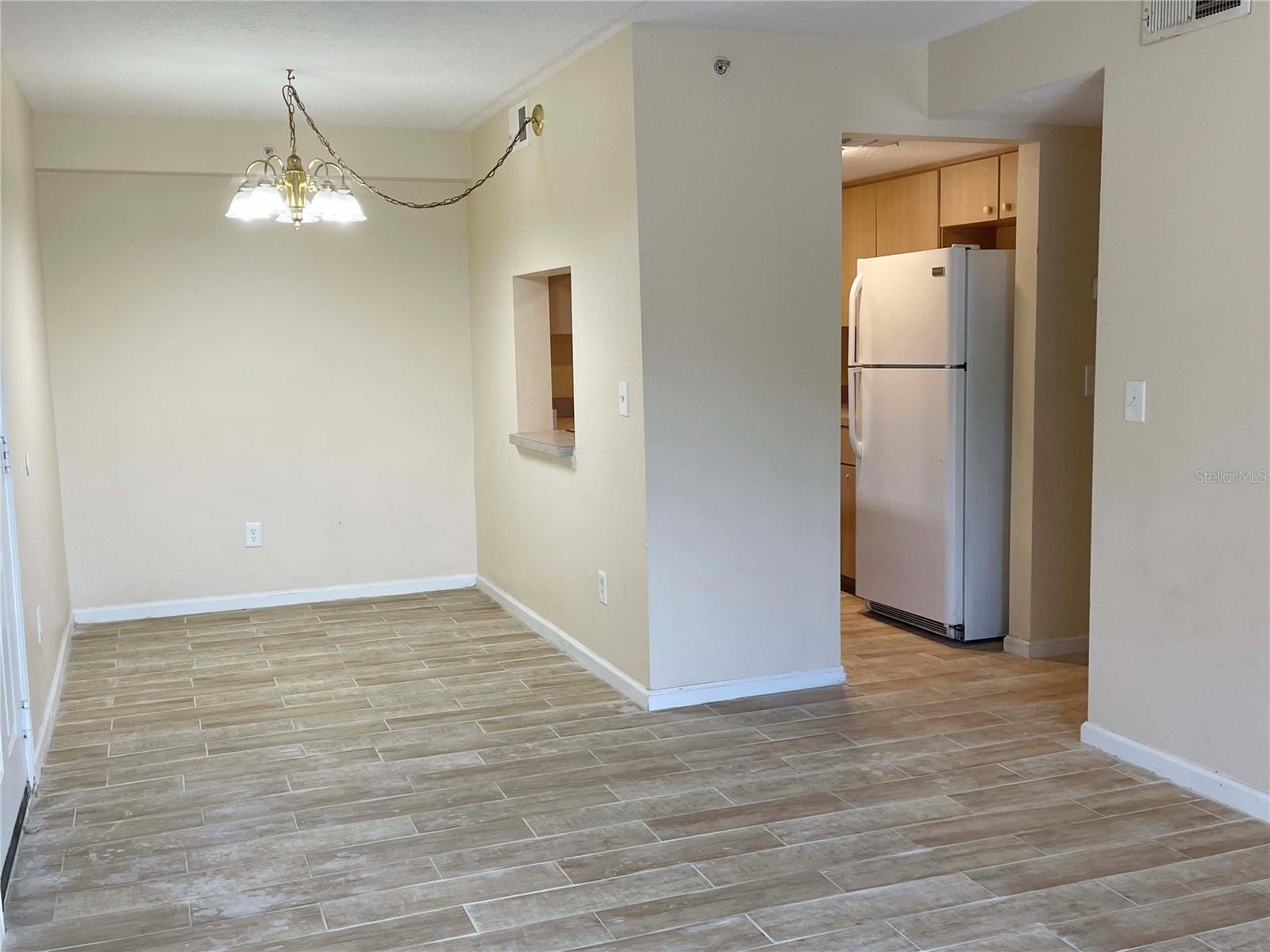 PINE RIDGE CLUB II - Residential Lease