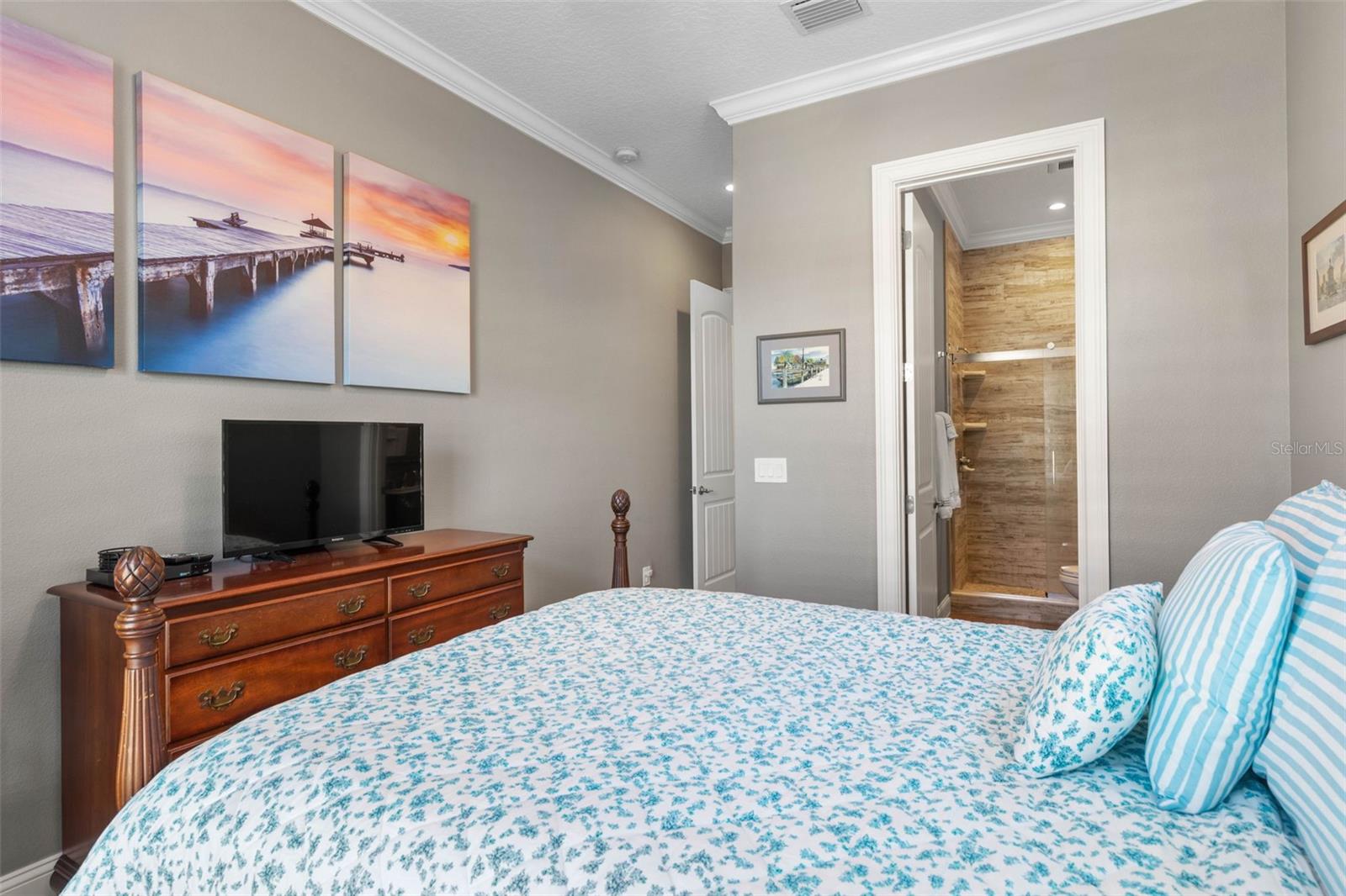 HARBOR VILLAGE MARINA - Residential