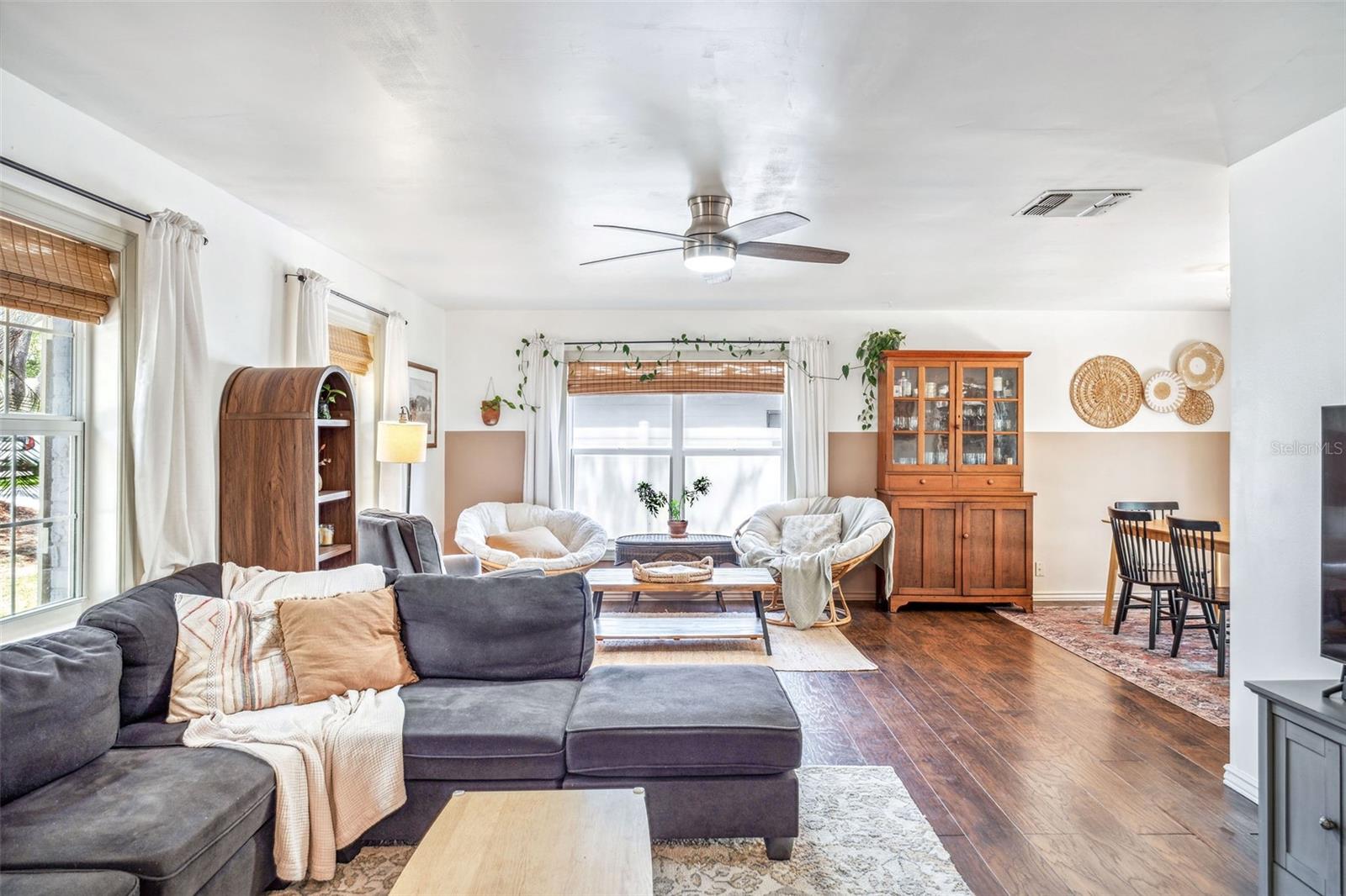 8619 VERIDIAN DRIVE