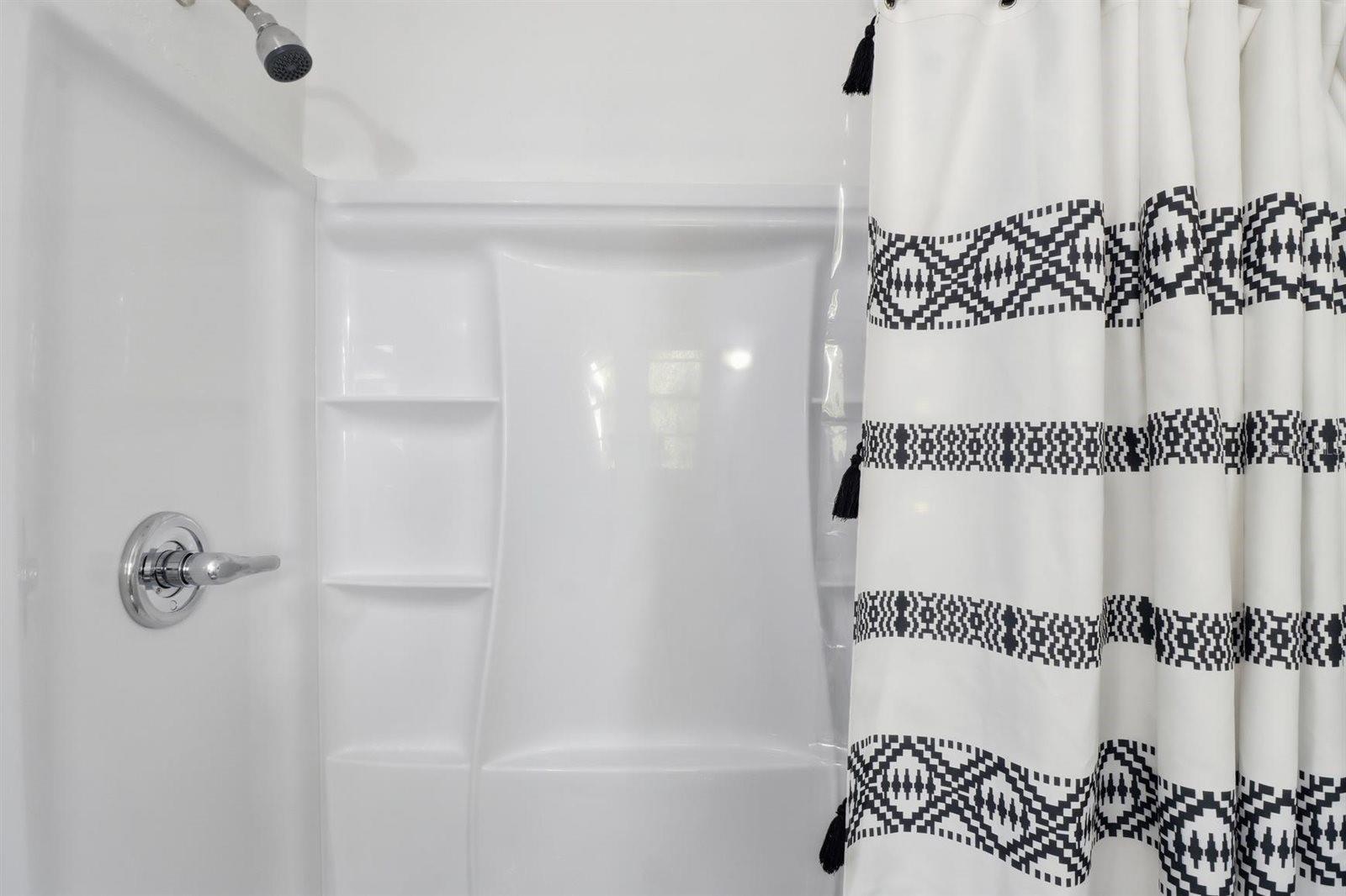 LA JOLLA PALMS - Residential