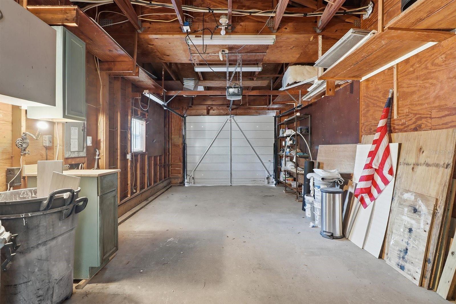 LA JOLLA PALMS - Residential