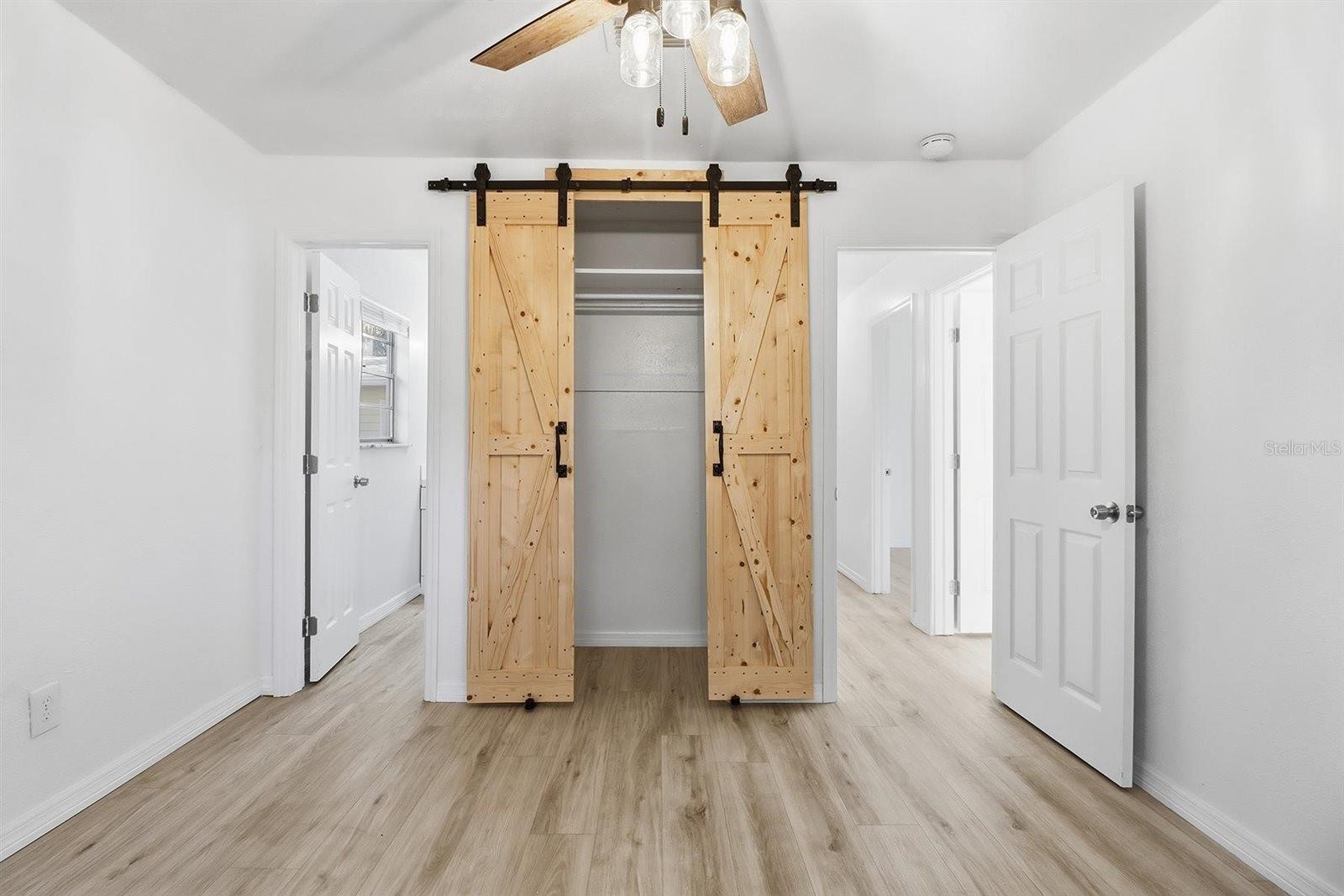 LA JOLLA PALMS - Residential